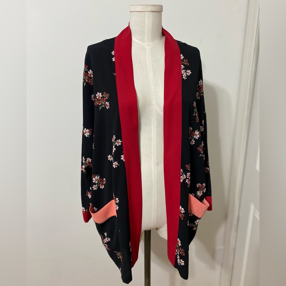 2 for $12 💖 BB Dakota Black Red Floral Open Front Boho Kimono Top Size Small